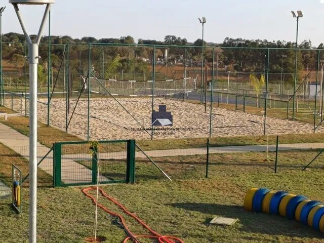 Terreno / Lote / Condomínio à venda, 305m² — foto 8 de 10