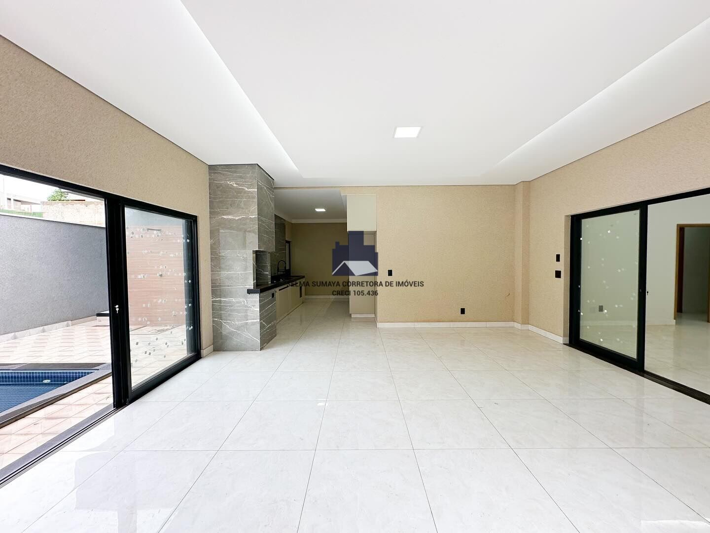 Casa de Condomínio com 3 quartos à venda, 240m² — foto 11 de 20