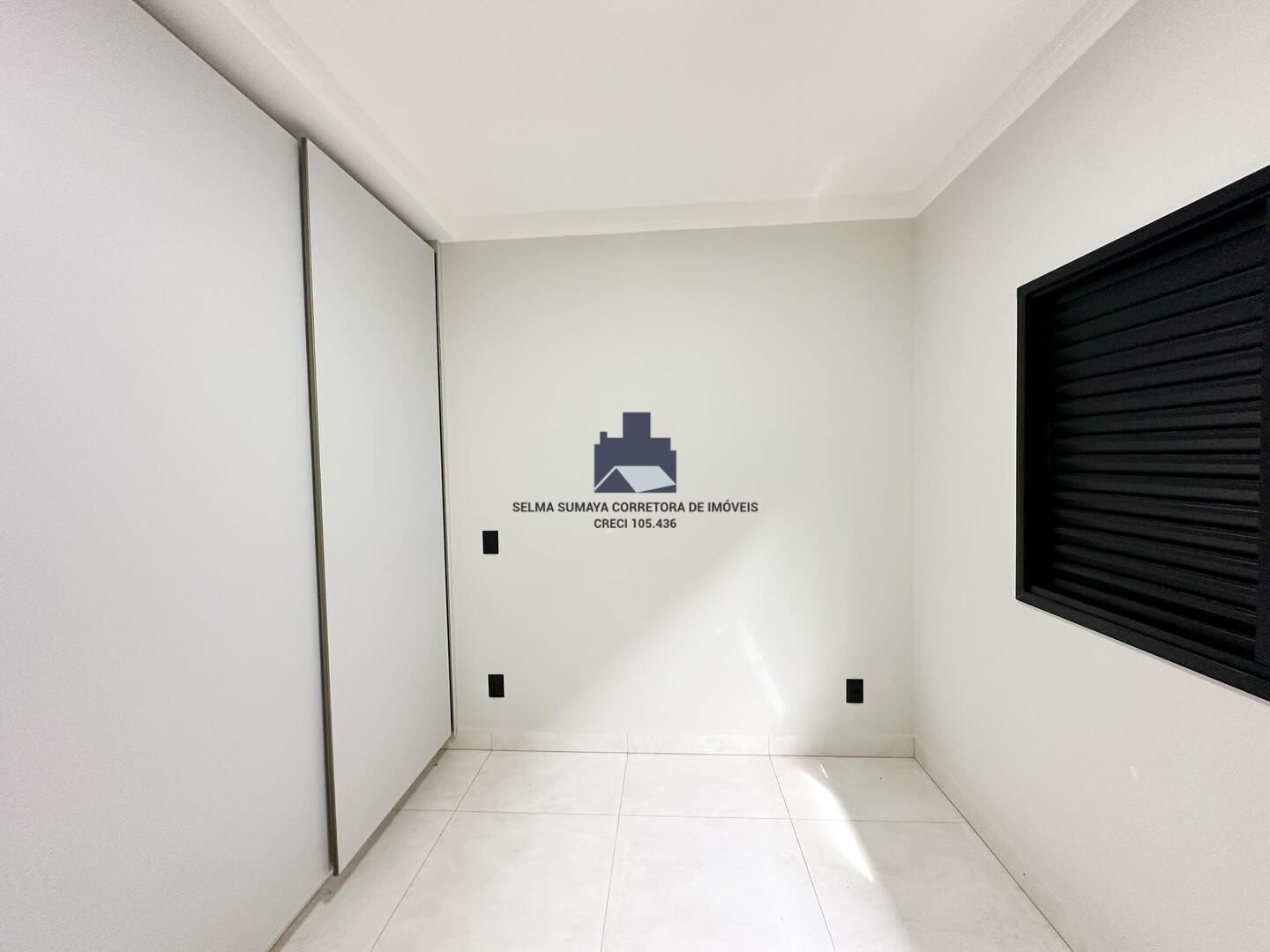 Casa de Condomínio com 3 quartos à venda, 240m² — foto 18 de 20