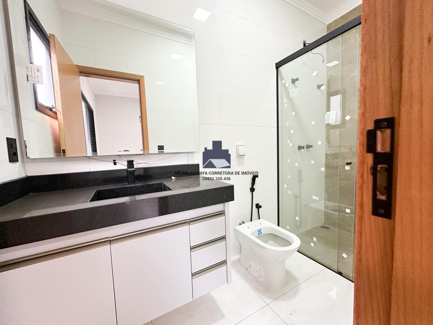 Casa de Condomínio com 3 quartos à venda, 240m² — foto 10 de 20