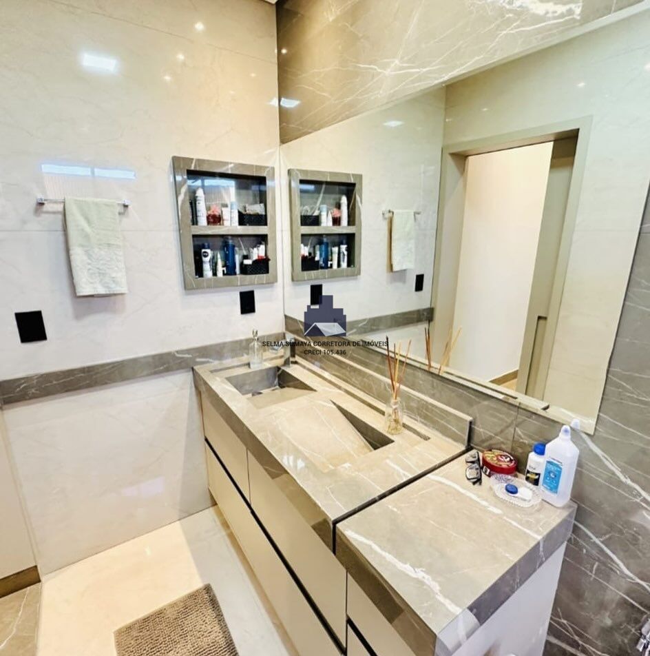 Casa de Condomínio com 3 quartos à venda, 243m² — foto 10 de 10