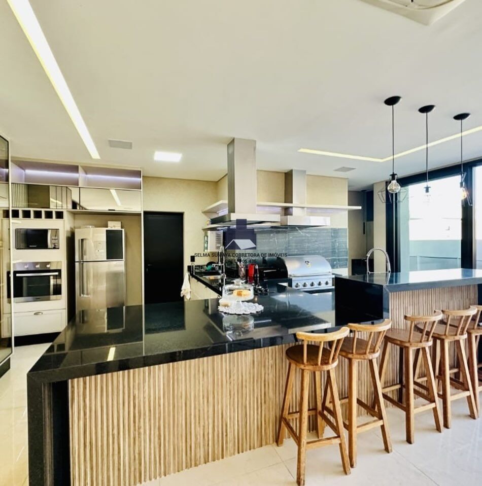 Casa de Condomínio com 3 quartos à venda, 243m² — foto 6 de 10