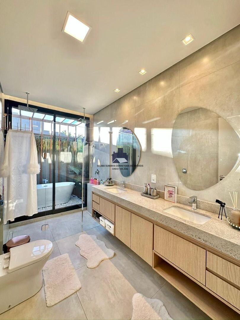 Casa de Condomínio com 3 quartos à venda, 235m² — foto 15 de 18
