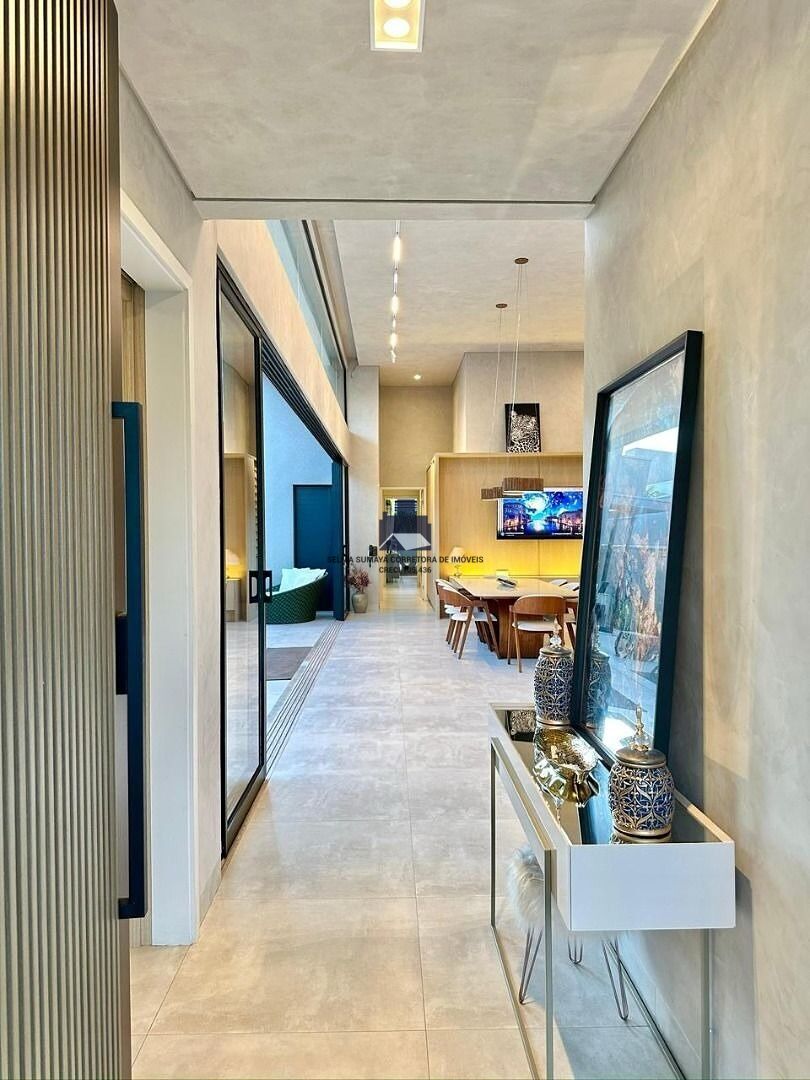Casa de Condomínio com 3 quartos à venda, 235m² — foto 13 de 18