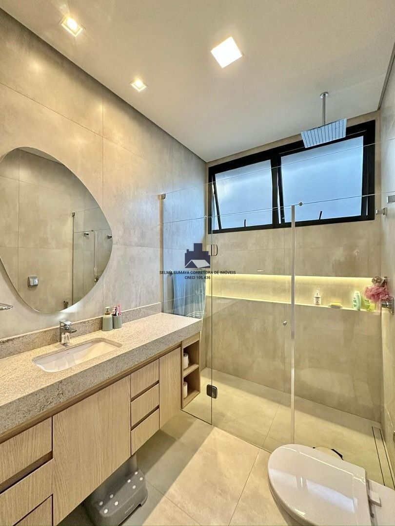 Casa de Condomínio com 3 quartos à venda, 235m² — foto 14 de 18
