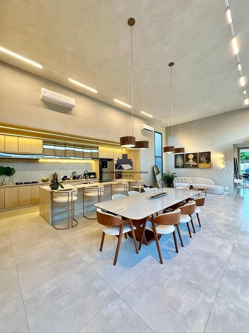 Casa de Condomínio com 3 quartos à venda, 235m² — foto 7 de 18