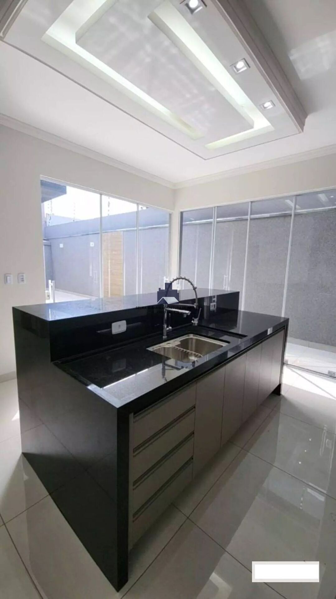 Casa com 3 quartos à venda, 200m² — foto 13 de 13