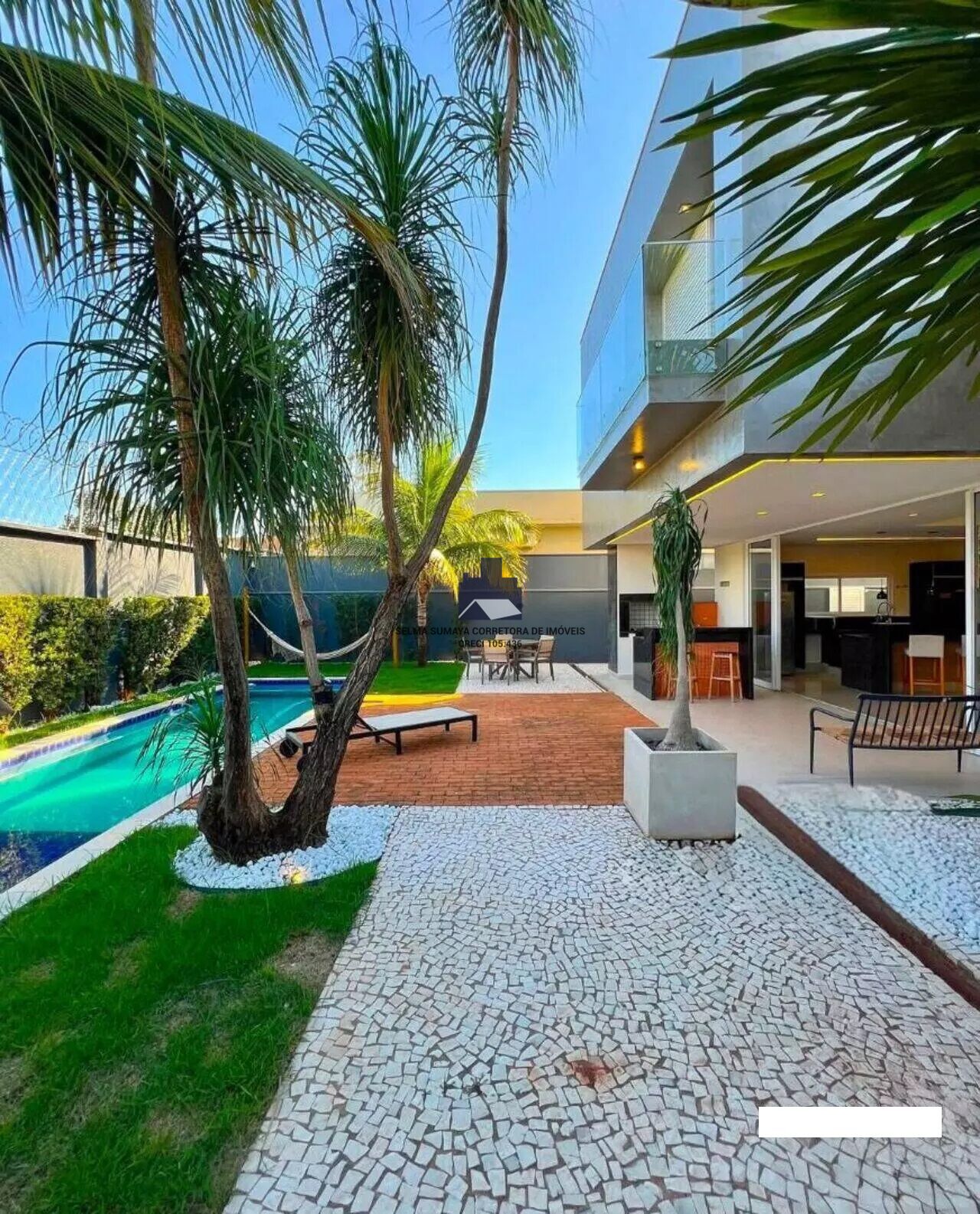 Casa de Condomínio com 3 quartos à venda, 274m² — foto 9 de 16