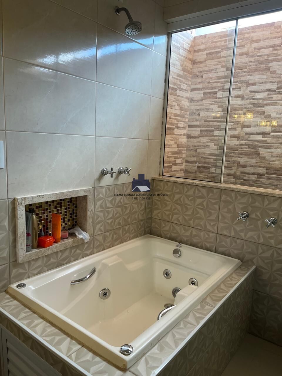 Casa de Condomínio com 3 quartos à venda, 240m² — foto 34 de 35