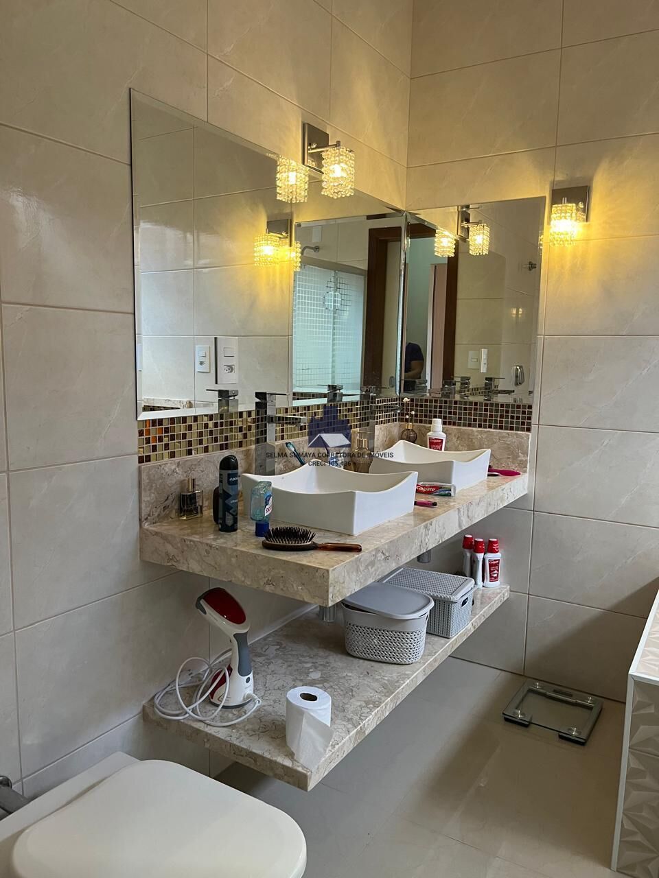 Casa de Condomínio com 3 quartos à venda, 240m² — foto 22 de 35
