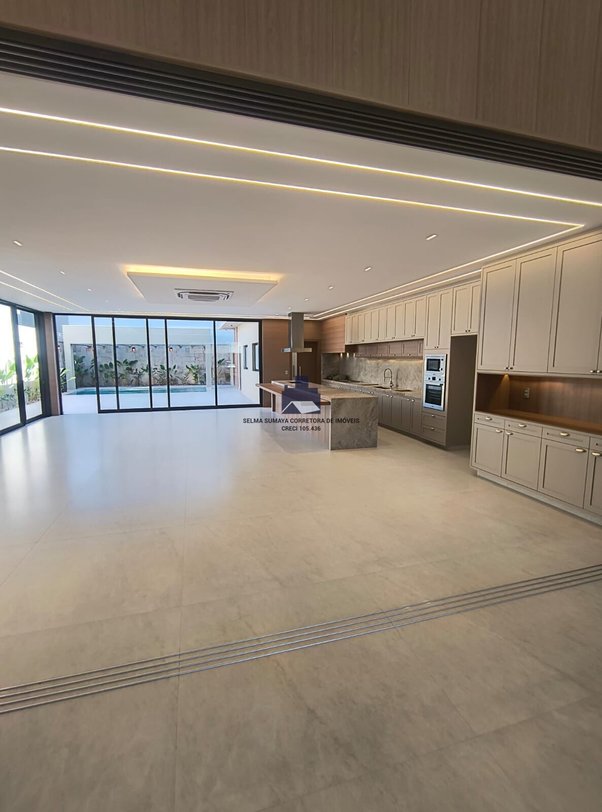 Casa de Condomínio com 4 quartos à venda, 415m² — foto 16 de 34