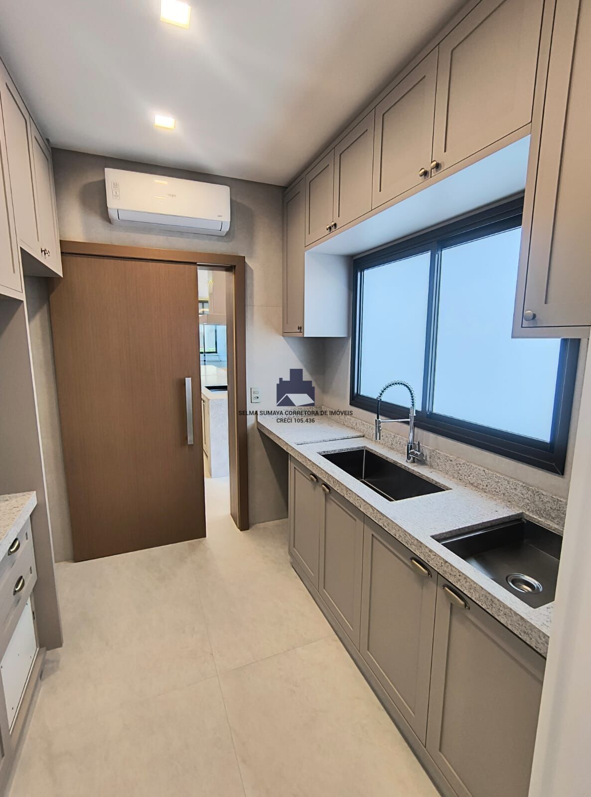 Casa de Condomínio com 4 quartos à venda, 415m² — foto 12 de 34