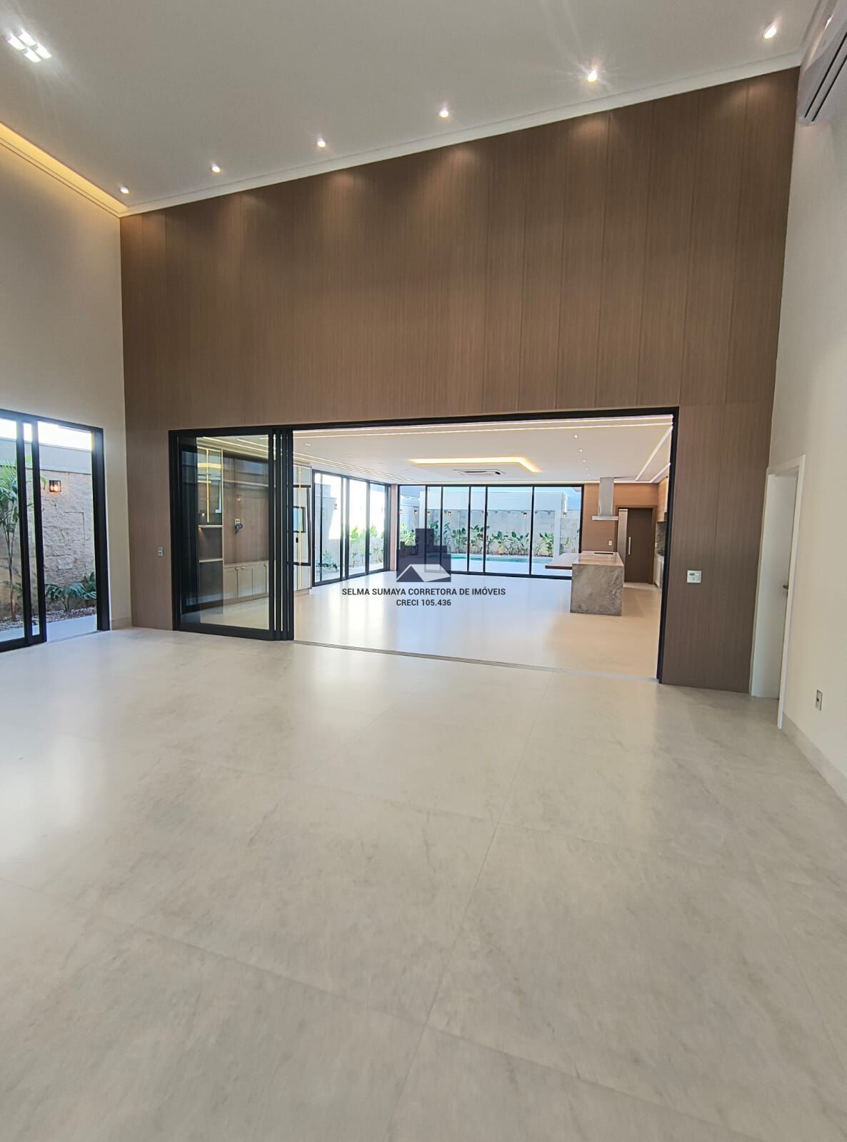 Casa de Condomínio com 4 quartos à venda, 415m² — foto 11 de 34