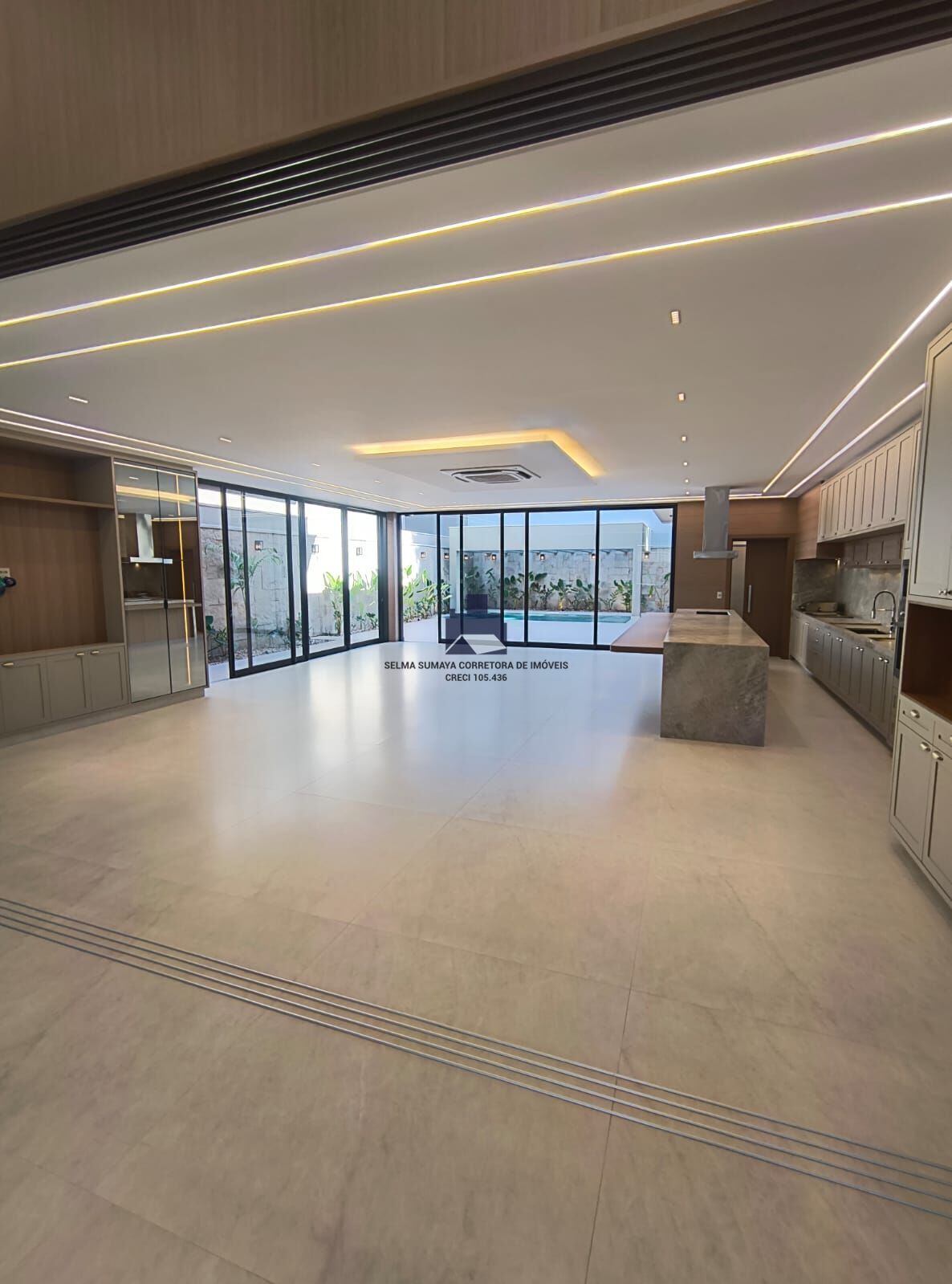 Casa de Condomínio com 4 quartos à venda, 415m² — foto 9 de 34
