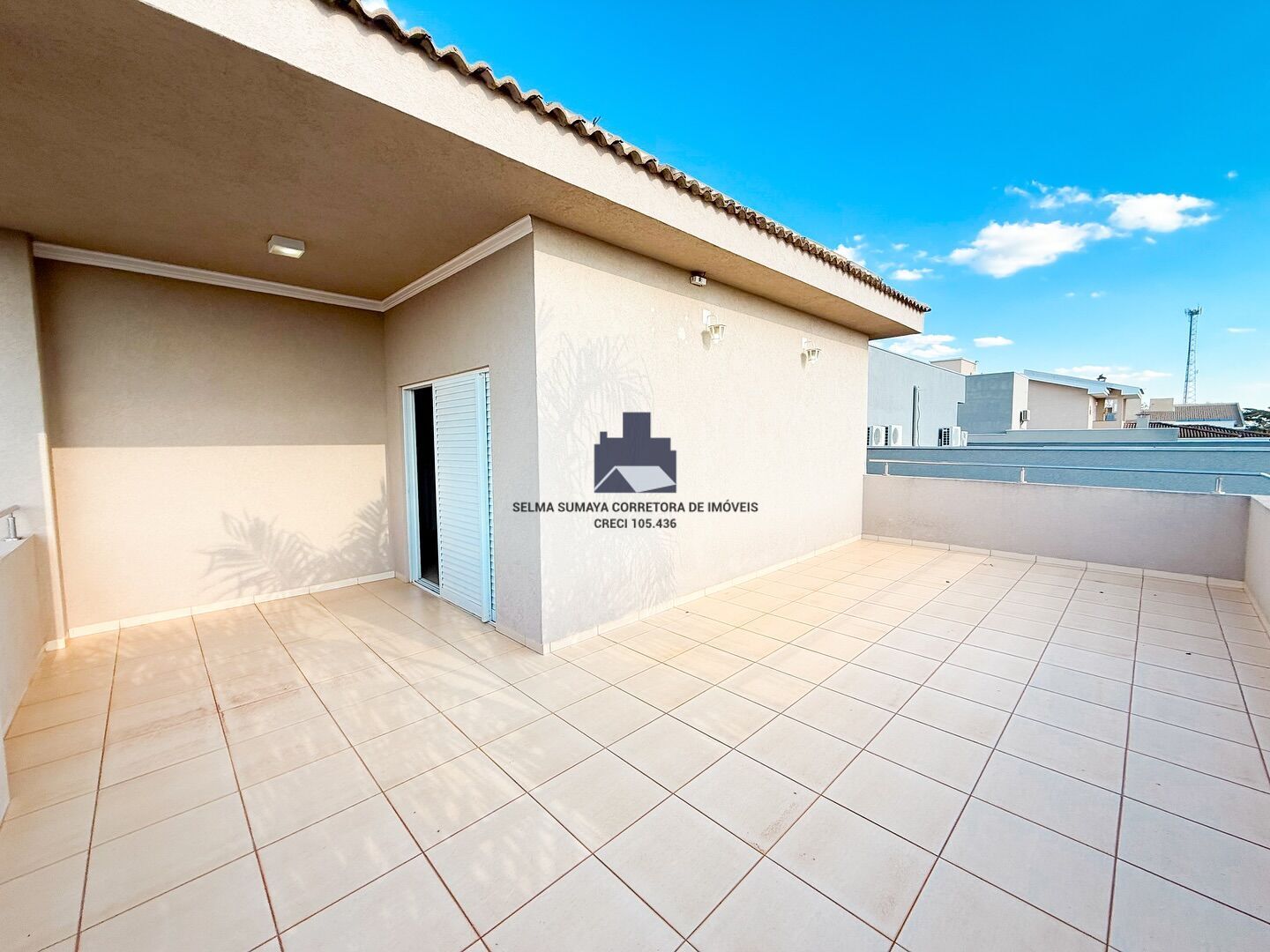 Casa de Condomínio com 5 quartos à venda, 300m² — foto 19 de 20