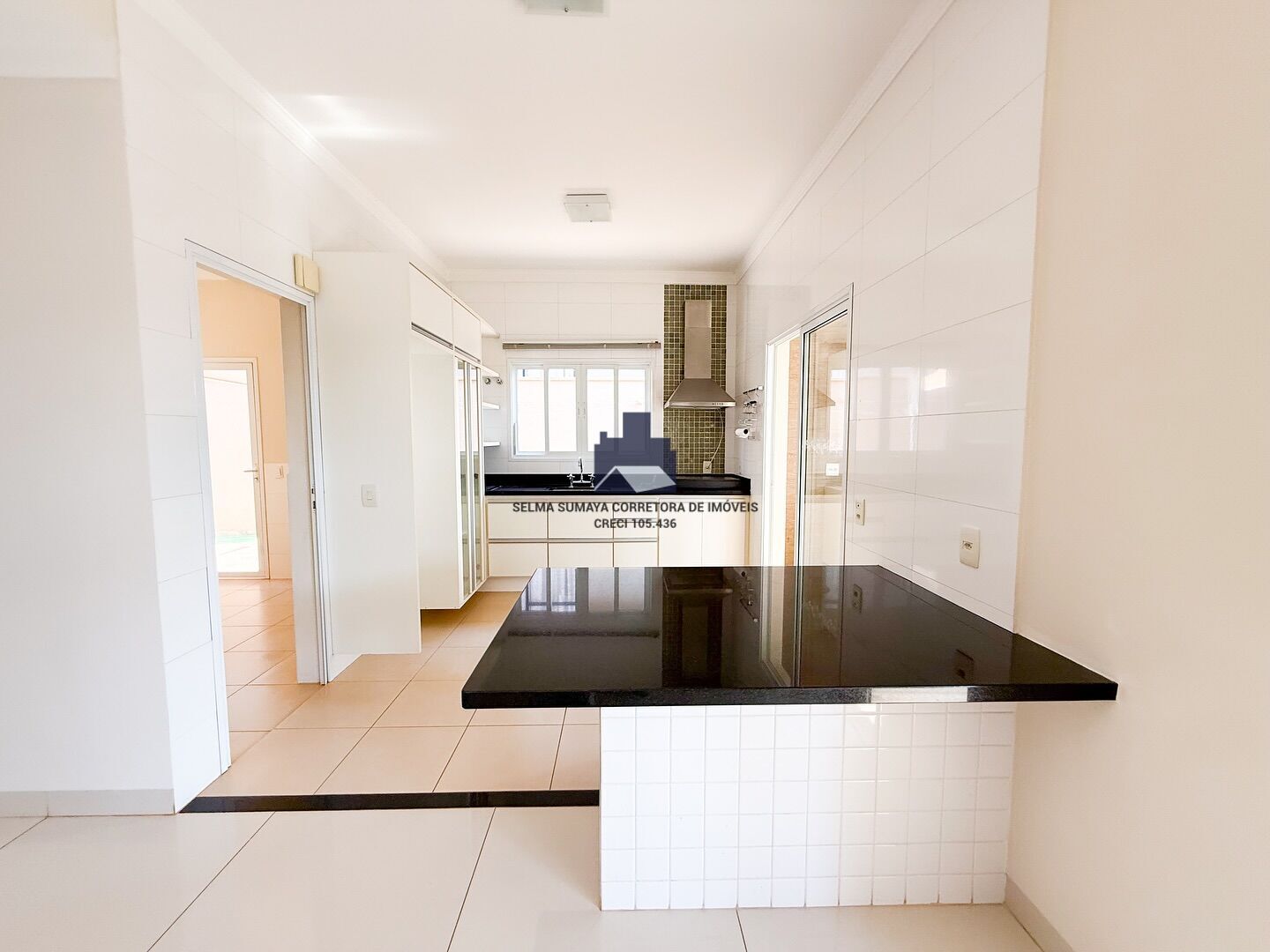 Casa de Condomínio com 5 quartos à venda, 300m² — foto 4 de 20