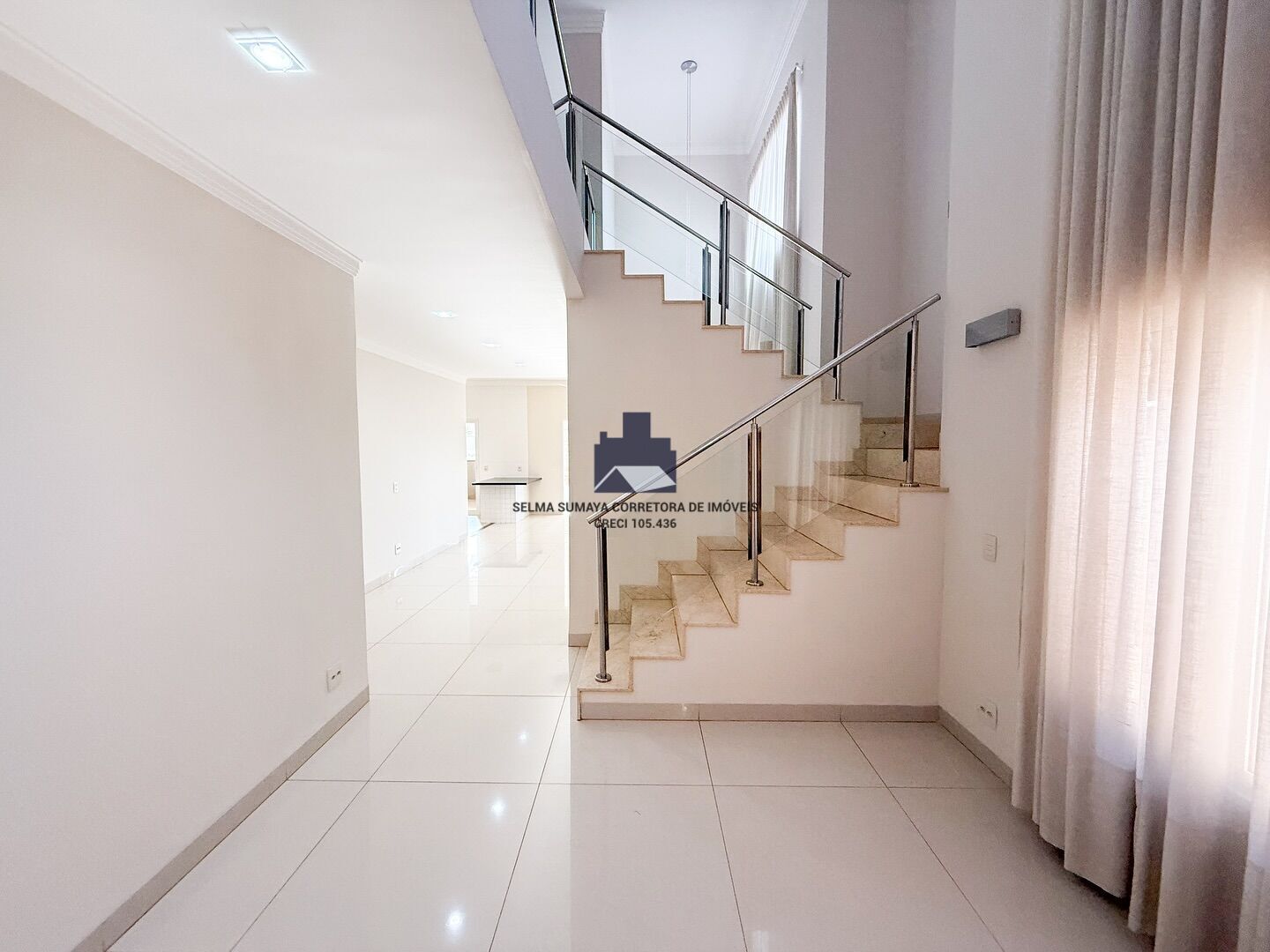 Casa de Condomínio com 5 quartos à venda, 300m² — foto 15 de 20