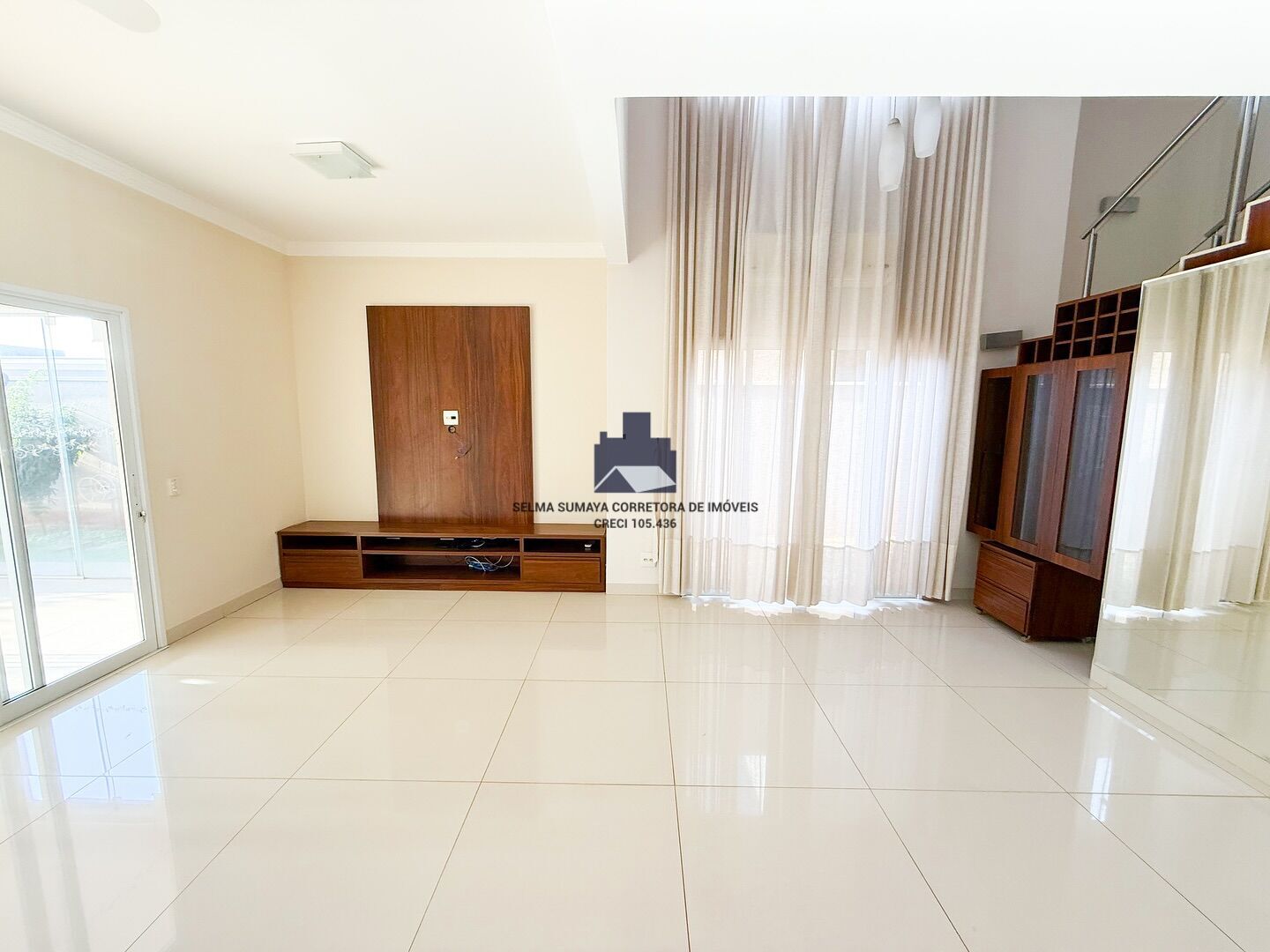 Casa de Condomínio com 5 quartos à venda, 300m² — foto 18 de 20