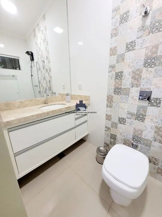 Casa com 3 quartos à venda, 250m² — foto 15 de 22