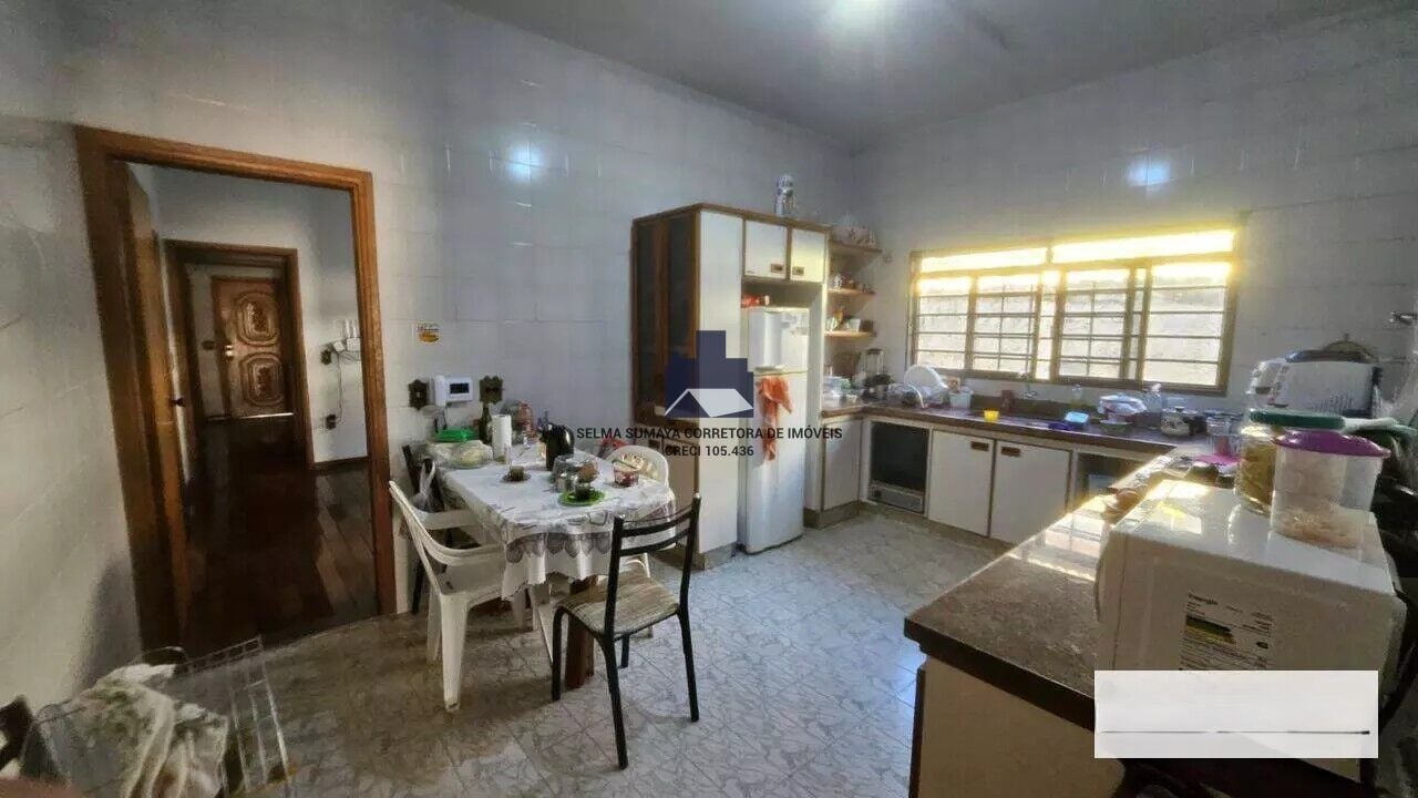 Casa com 3 quartos à venda, 304m² — foto 5 de 20
