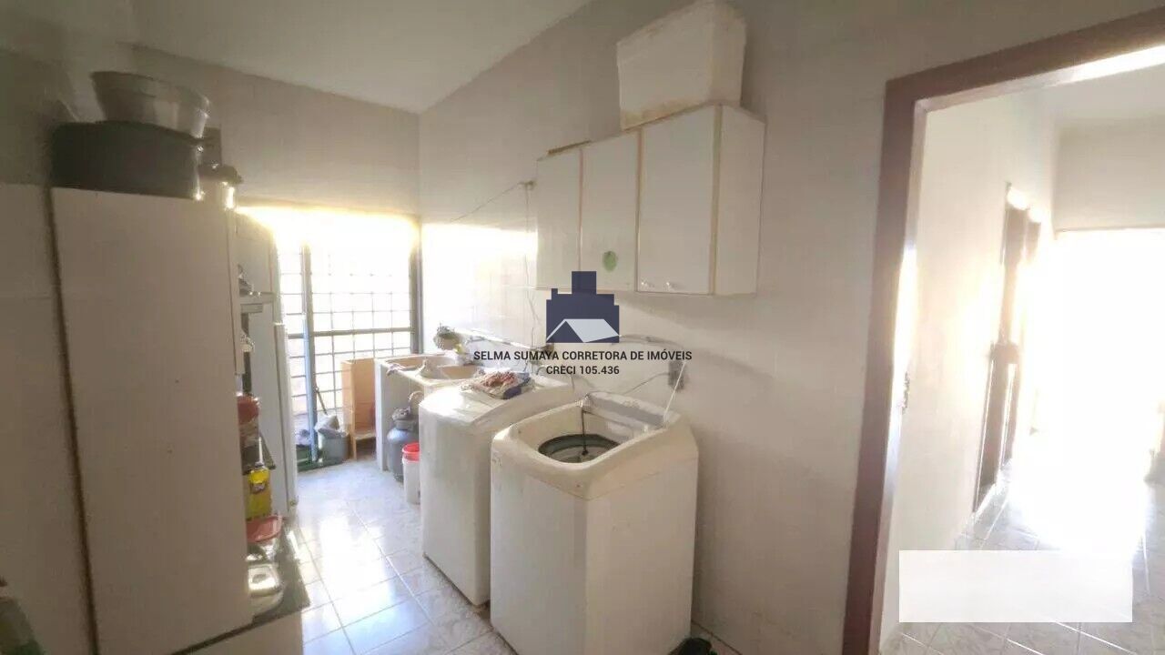 Casa com 3 quartos à venda, 304m² — foto 20 de 20