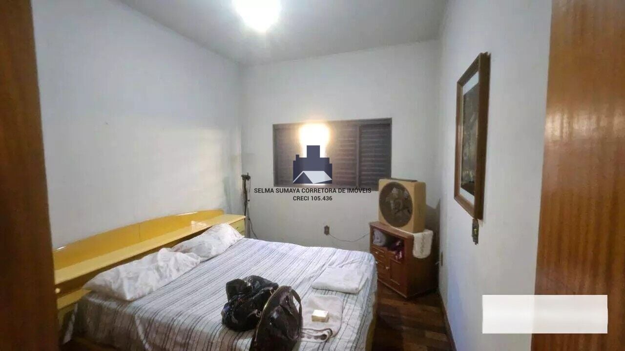 Casa com 3 quartos à venda, 304m² — foto 12 de 20