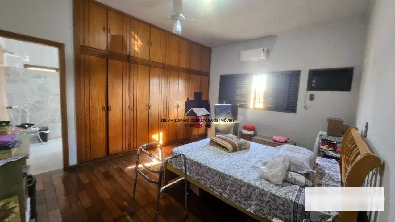 Casa com 3 quartos à venda, 304m² — foto 4 de 20