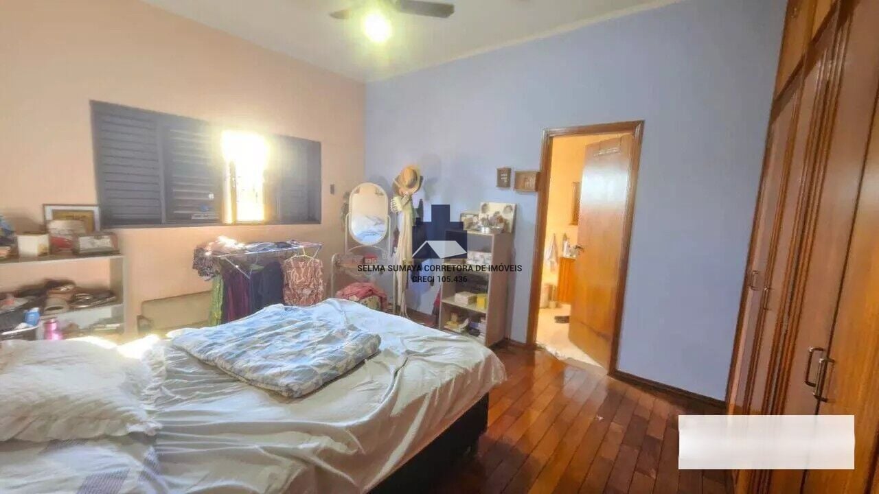 Casa com 3 quartos à venda, 304m² — foto 13 de 20