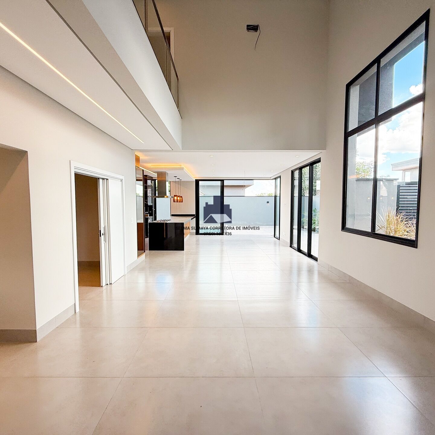 Casa de Condomínio com 3 quartos à venda, 260m² — foto 4 de 18