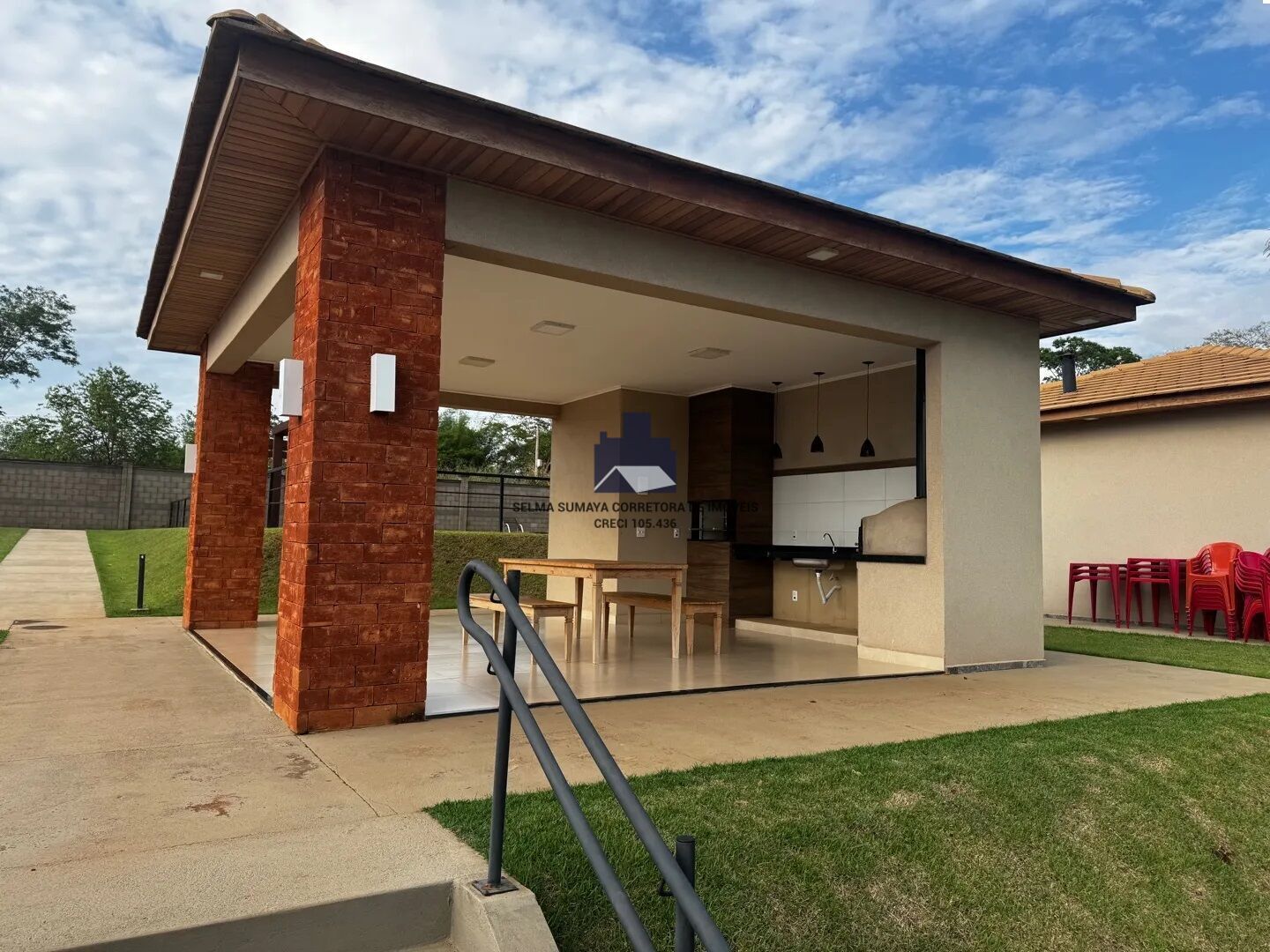 Terreno / Lote / Condomínio à venda, 211m² — foto 8 de 9