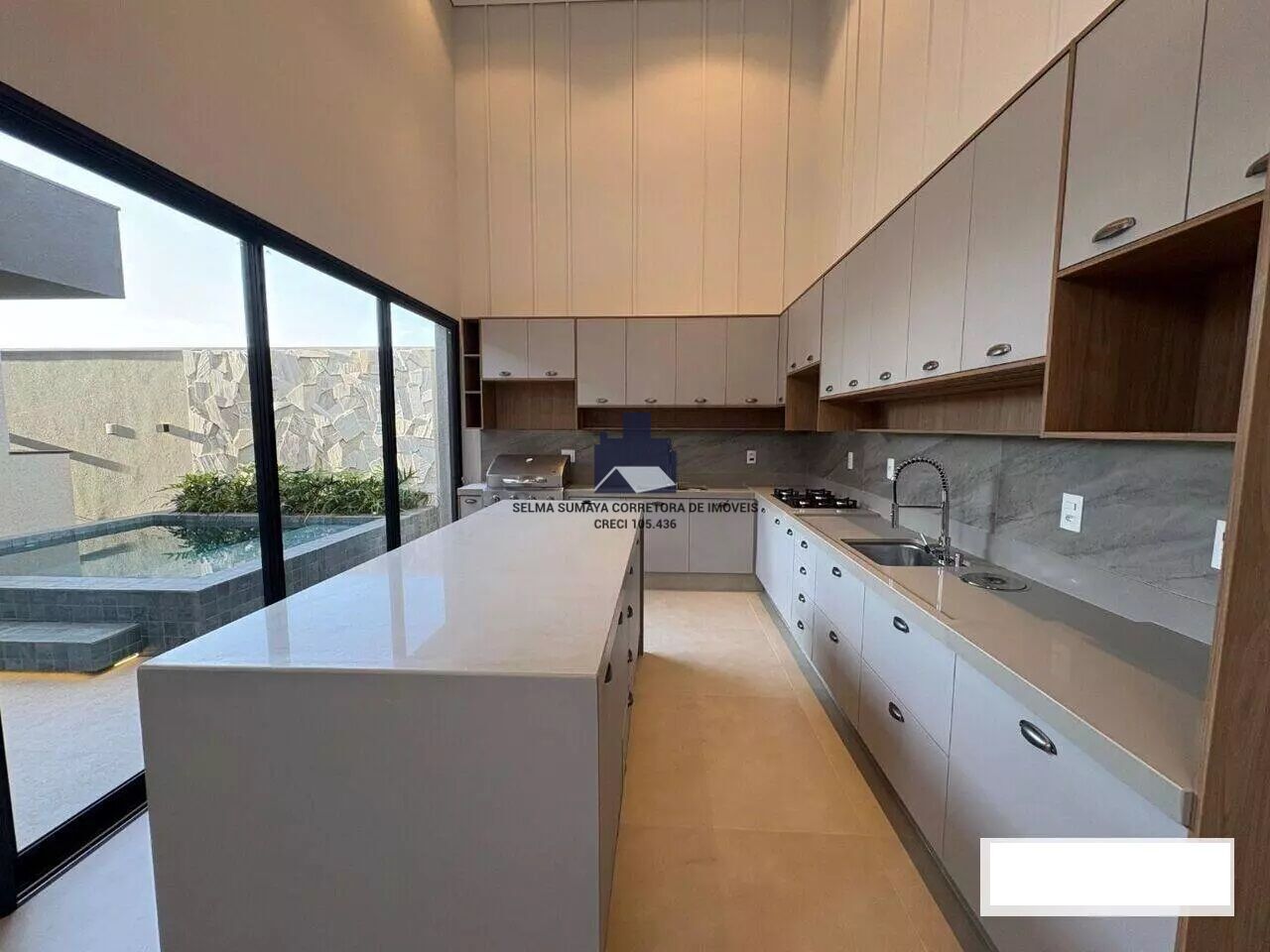 Casa de Condomínio com 4 quartos à venda, 247m² — foto 14 de 18