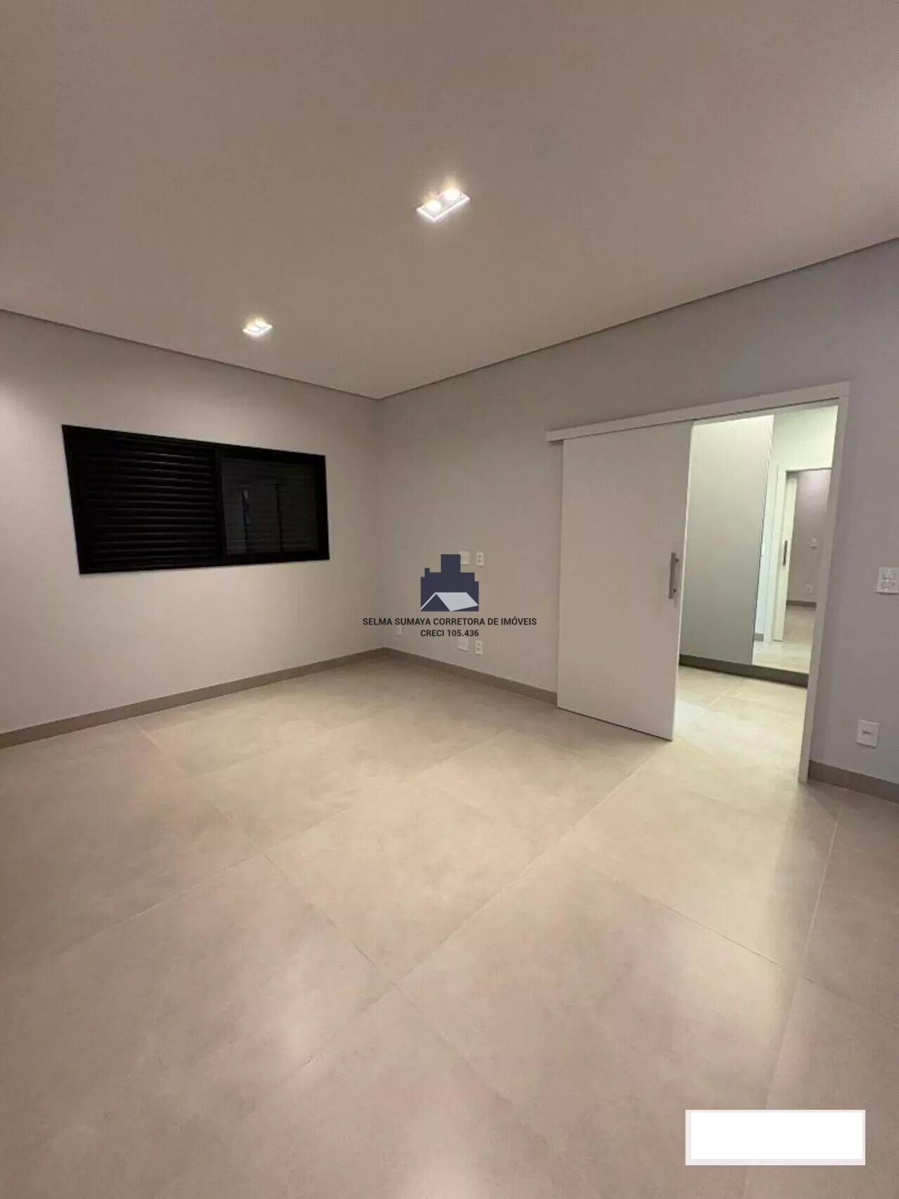 Casa de Condomínio com 4 quartos à venda, 247m² — foto 13 de 18