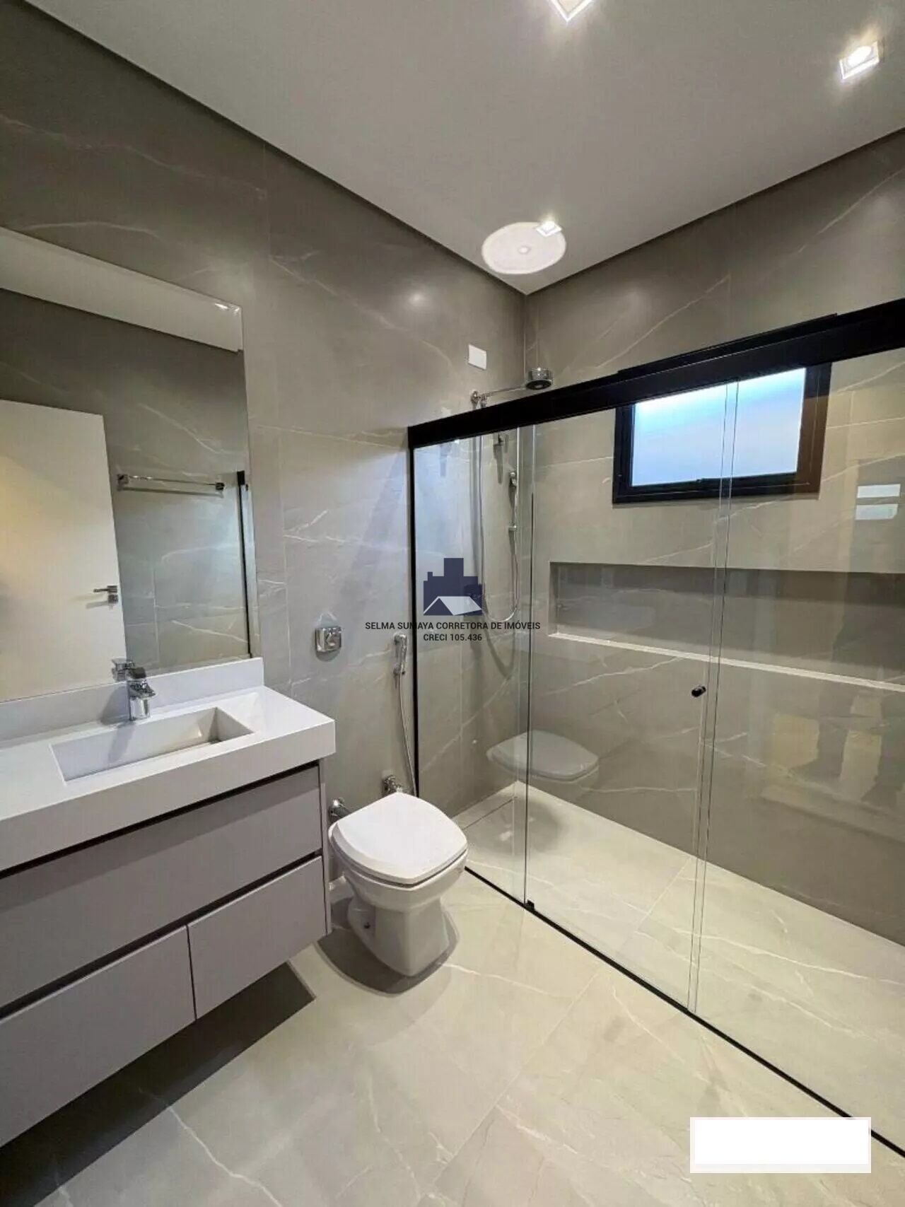 Casa de Condomínio com 4 quartos à venda, 247m² — foto 15 de 18