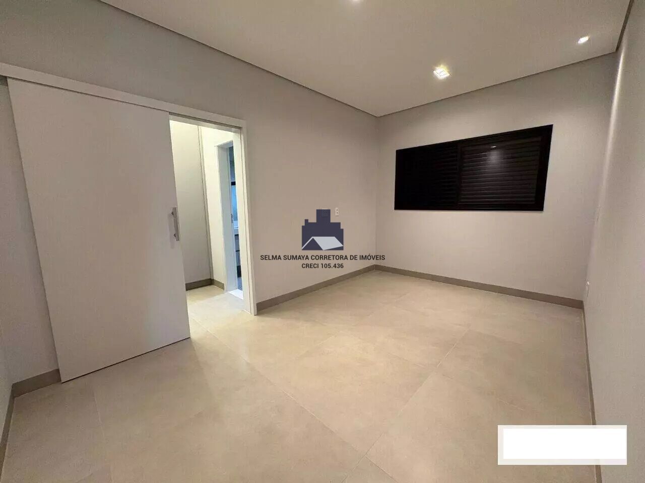 Casa de Condomínio com 4 quartos à venda, 247m² — foto 5 de 18