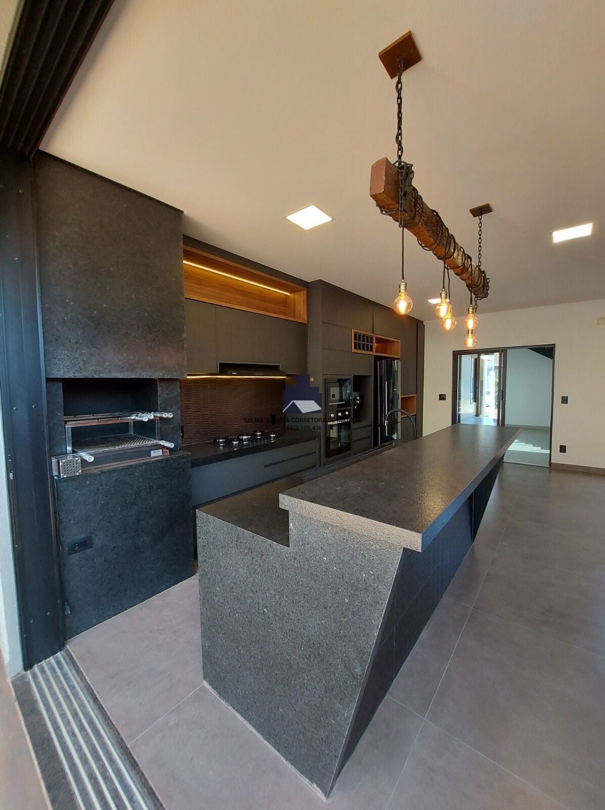 Casa de Condomínio com 3 quartos à venda, 237m² — foto 8 de 22