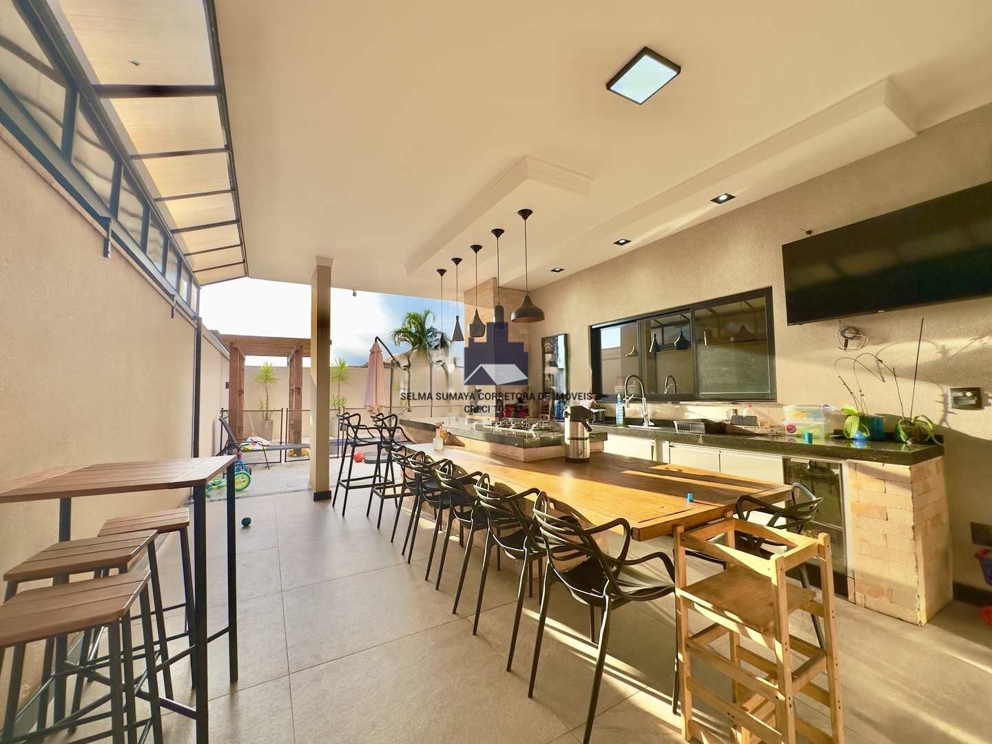 Casa de Condomínio com 3 quartos à venda, 260m² — foto 13 de 20