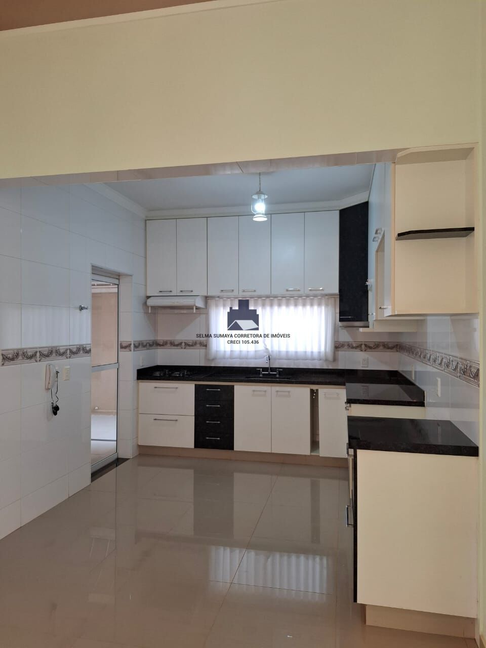 Casa de Condomínio com 3 quartos à venda, 192m² — foto 4 de 39