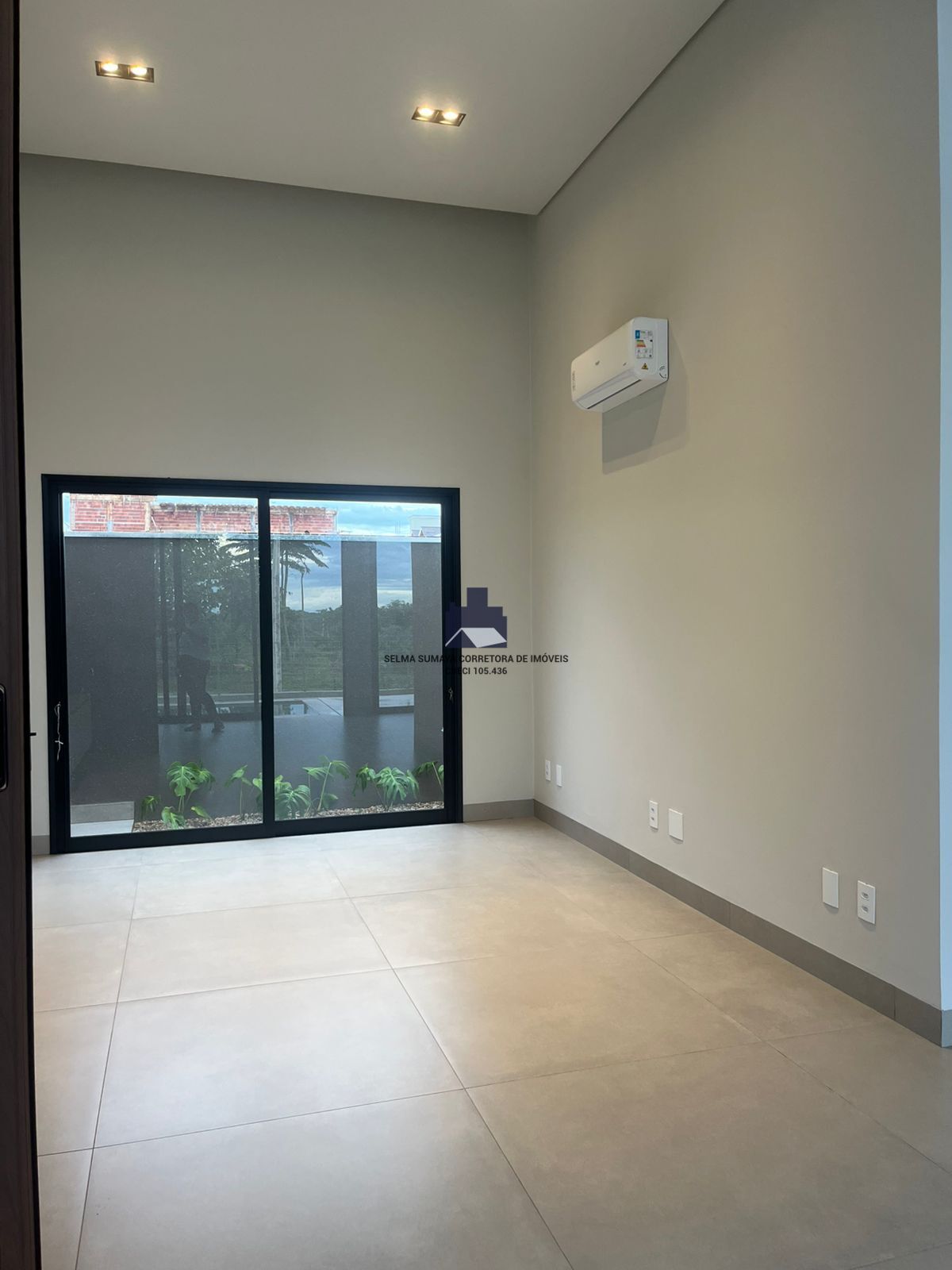 Casa de Condomínio com 3 quartos à venda, 250m² — foto 13 de 15