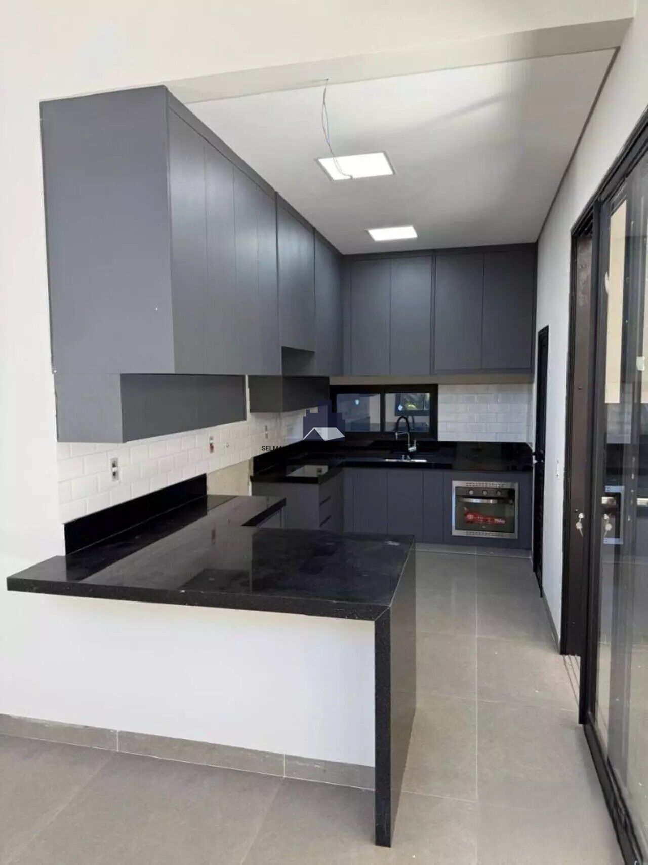 Casa de Condomínio com 3 quartos à venda, 205m² — foto 9 de 15