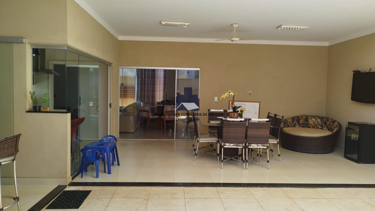 Casa de Condomínio com 3 quartos à venda, 219m² — foto 7 de 34
