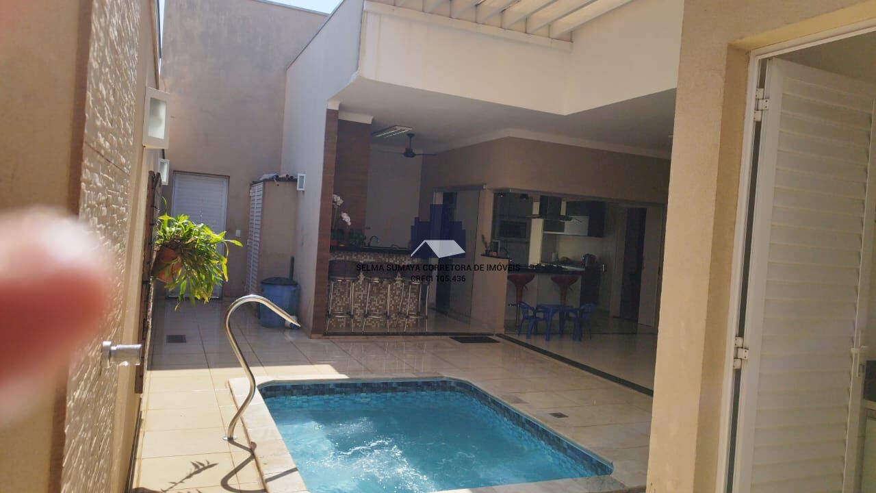Casa de Condomínio com 3 quartos à venda, 219m² — foto 10 de 34