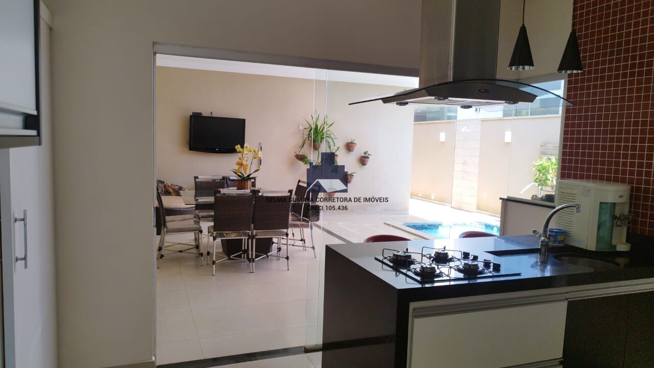 Casa de Condomínio com 3 quartos à venda, 219m² — foto 31 de 34