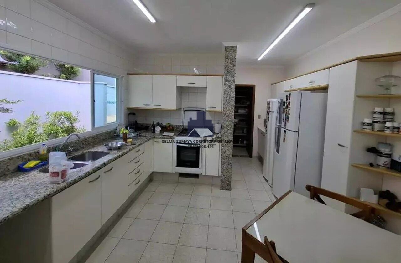 Casa de Condomínio com 4 quartos à venda, 313m² — foto 4 de 8