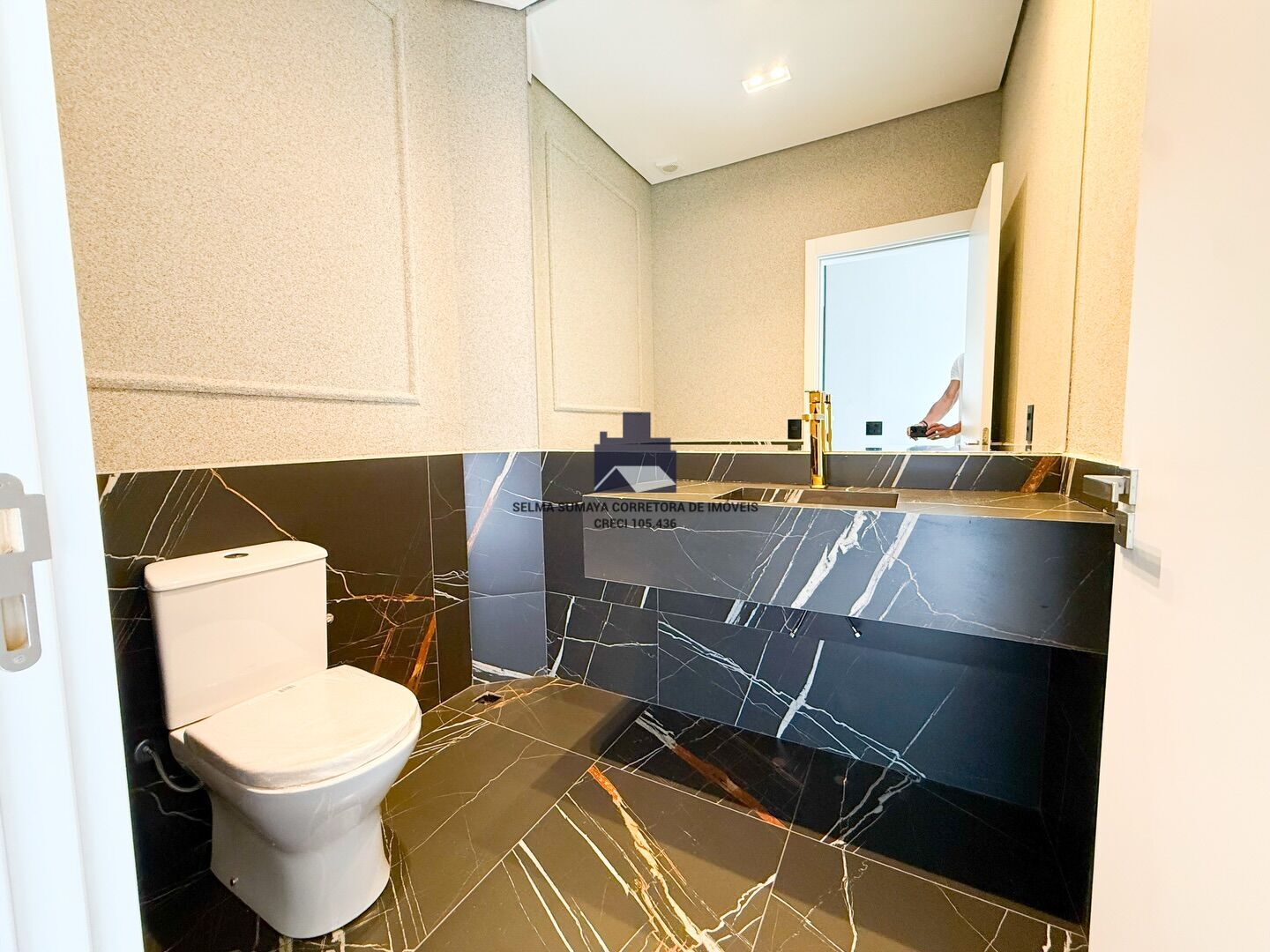 Casa de Condomínio com 3 quartos à venda, 220m² — foto 10 de 17