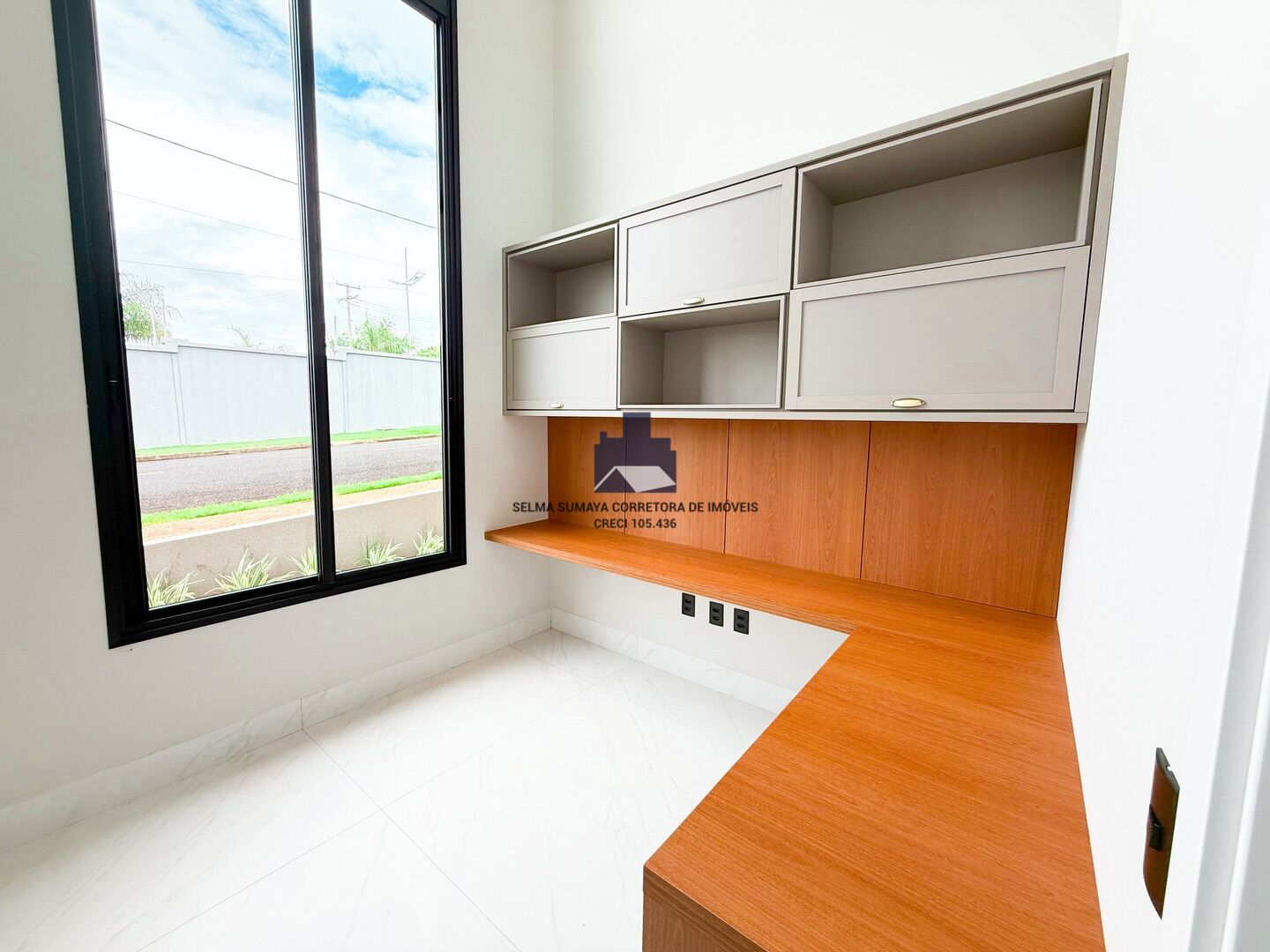 Casa de Condomínio com 3 quartos à venda, 220m² — foto 13 de 17