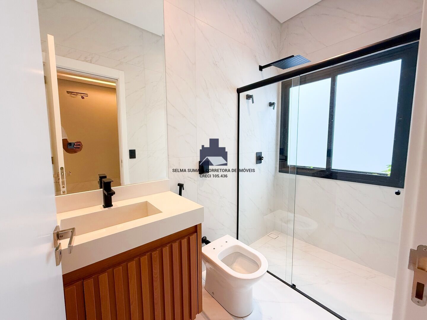Casa de Condomínio com 3 quartos à venda, 220m² — foto 9 de 17