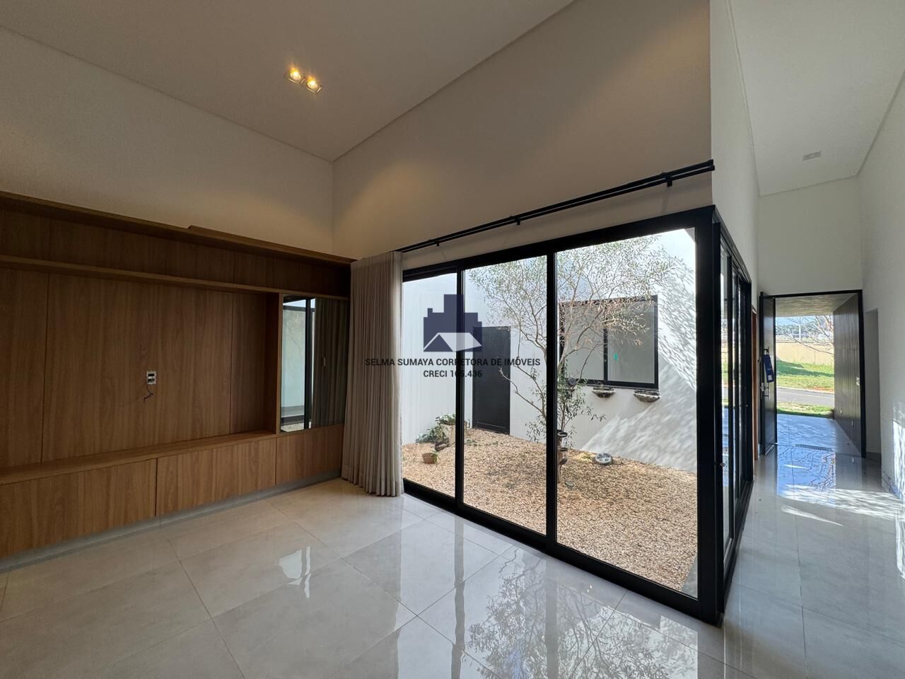 Casa de Condomínio com 3 quartos à venda, 192m² — foto 4 de 10