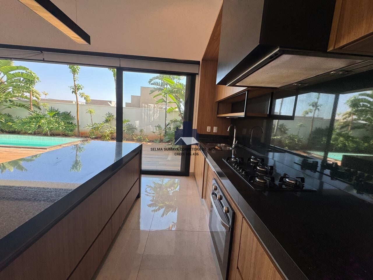 Casa de Condomínio com 3 quartos à venda, 192m² — foto 8 de 10