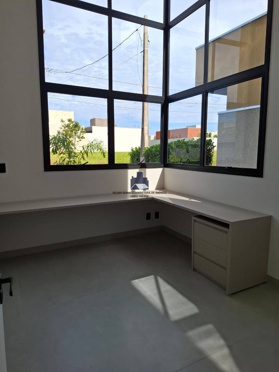 Casa de Condomínio com 3 quartos à venda, 205m² — foto 9 de 29