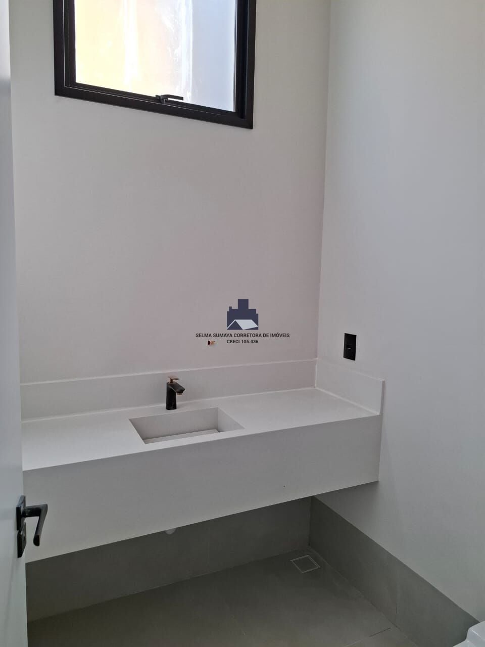 Casa de Condomínio com 3 quartos à venda, 205m² — foto 8 de 29